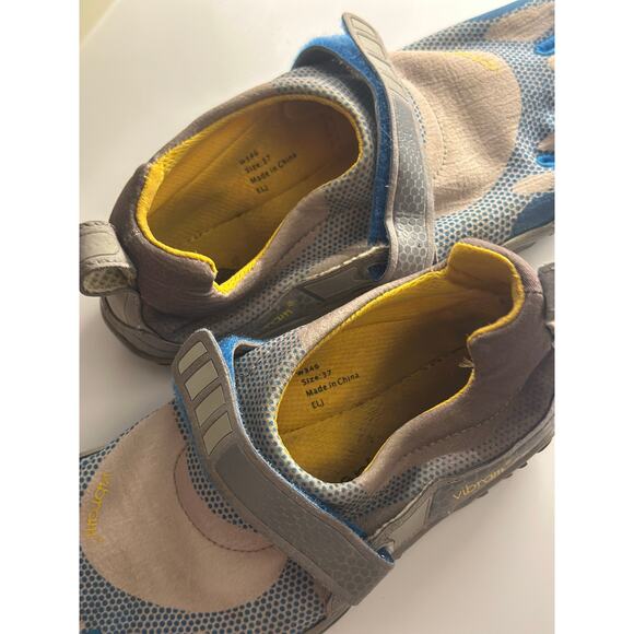Vibram FiveFingers Women’s Size 37 Barefoot Running Shoes – Sky Blue & Gray - Picture 4 of 4